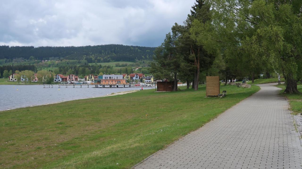 Riviera Lipno 510/17 Apartment Lipno nad Vltavou Exterior photo